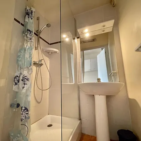 公寓 Studio Cabine Avec Parking A 600M Des Plages A Sete - Fr-1-338-162 *